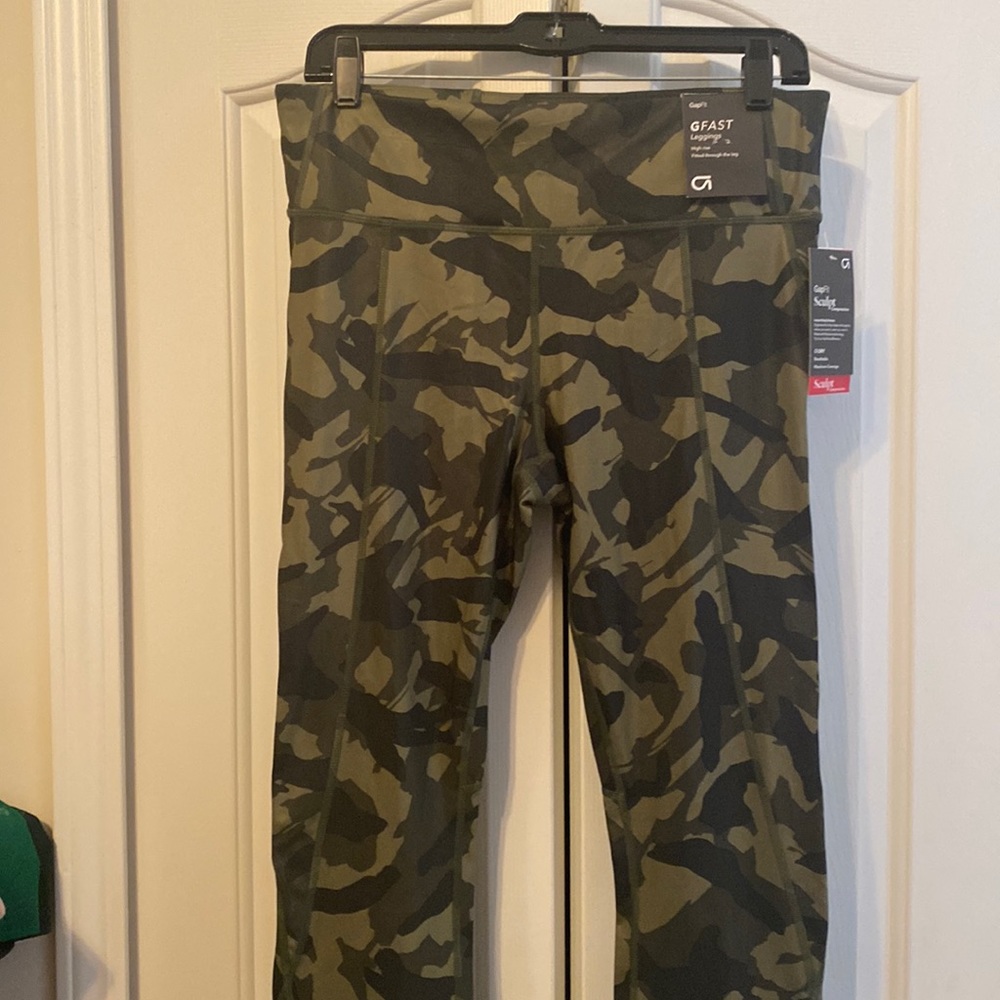 GAP Fit Workout Leggings